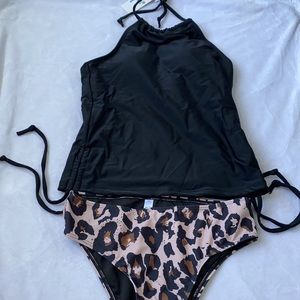 Beachsissi bathing suit two piece leopard print